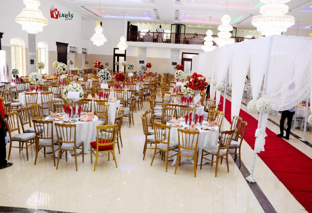 Room In Lodge - World Lilies Hotel Events Place Ibadan Exterior photo